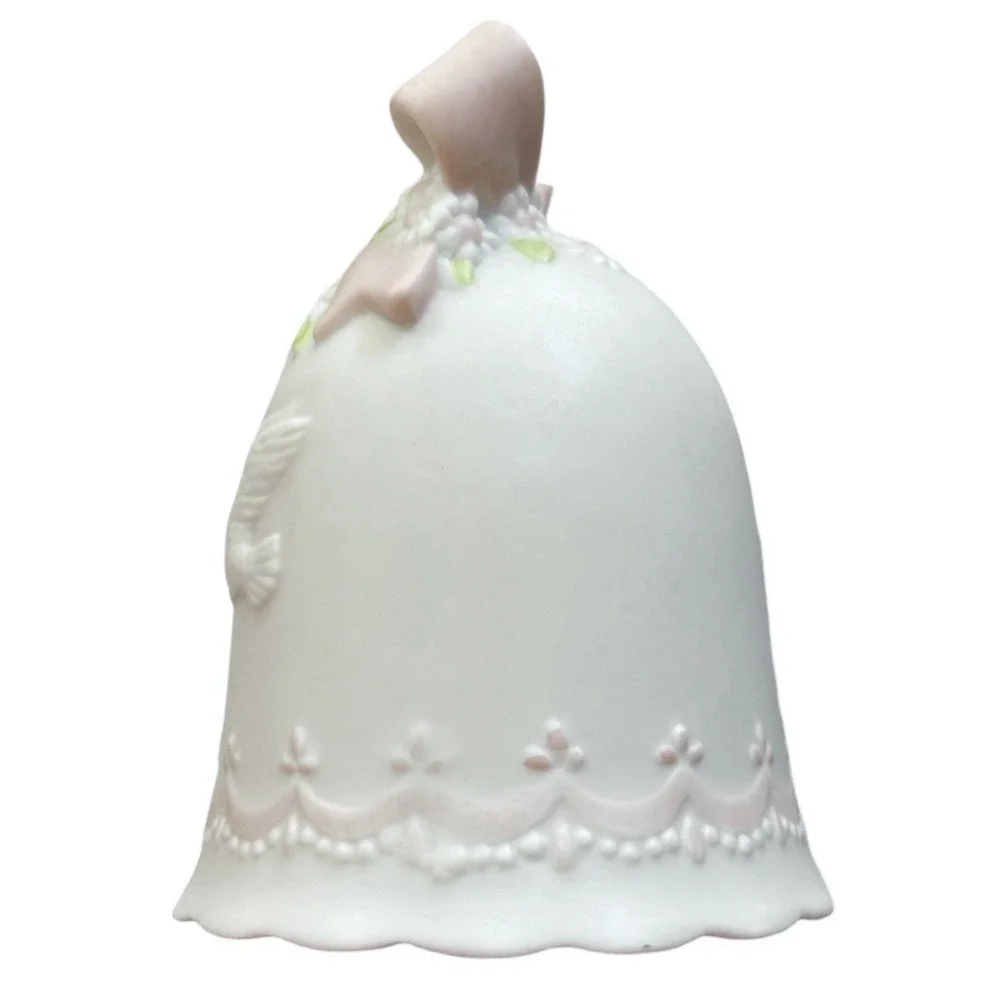 Vintage LEFTON Christopher Collection Bisque Porcelain Wedding Bell TWL00944